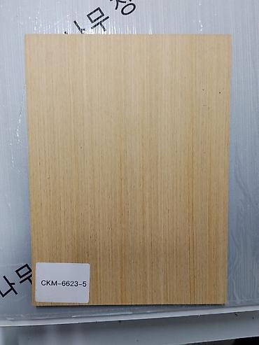 продам дерево дуб: Декоративная панель/шпон под дерево, образец CKM‑6623‑5. - — 1