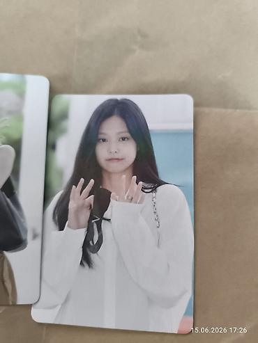 İncəsənət və kolleksiyalar: BLACKPINK Jennie & Rosé Fotokartları 🎀 Kolleksiyamdandır — 4