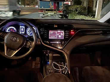 ender s: Toyota Camry: 2019 г., Автомат, Гибрид, Седан — 9