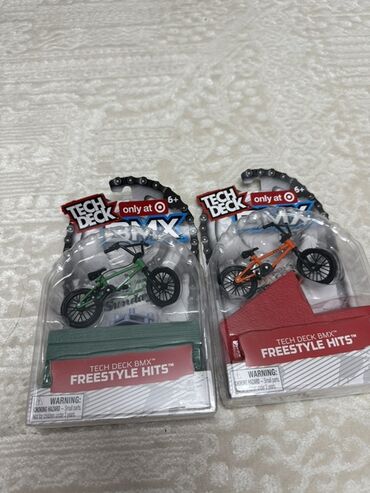 Avtomobil modelləri: Bu, müxtəlif modellərə malik Hot Wheels oyuncaq maşın dəstidir. Hər — 2