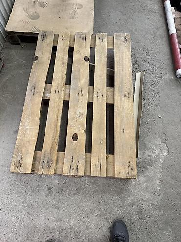 Продаю поддоны 1,20/80 по 350 Сомов военно антоновка 8 штук at lalafo.kg Продаю поддоны 1,20/80 по 350 Сомов военно антоновка 8 штук