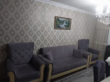 Uşaq və gənc otağı üçün dəstlər: İşlənmiş, Divan, 2 kreslo, Bazasız, Açılmayan