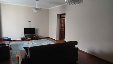 тунгу: 6 комнат и более, 250 м², 6 соток, Бишкек, Собственник — 3