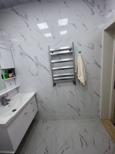 Uzunmüddətli kirayə mənzillər: Əhmədli qəsəbəsində, Qaçaq Nəbi küçəsində, Yeni Tikili 13 mərtəbəli — 20