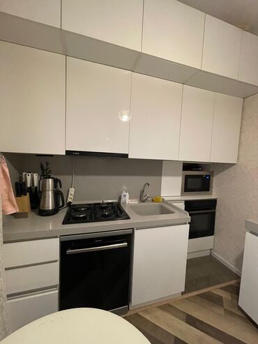 Yeni tikili: Hövsan qəs., 3 otaqlı, Yeni tikili, m. Əhmədli, 70 kv. m — 1