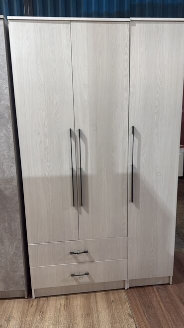 Шифоньеры: Шифоньеры — 22