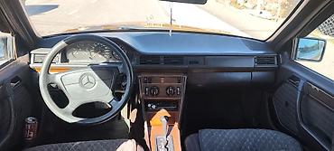 мерс 2 8: Mercedes-Benz W124: 1993 г., 2.2 л, Автомат, Бензин, Седан — 4