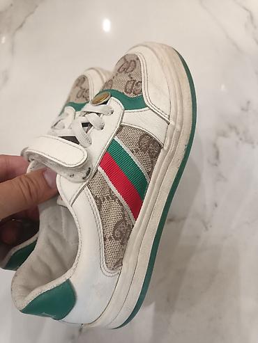 Детская обувь: АРТАПЕДИЧЕСКИ КРОССОВКИ ИЗ НАТУРАЛЬНОЙ КОЖИ. РПЗМЕР 33 . ВТОРЕ — 8