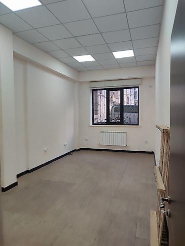Офисное помещение с отдельными кабинетами и кухней - Планировка at lalafo.kg Офисное помещение с отдельными кабинетами и кухней - Планировка