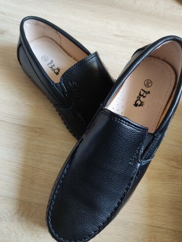 обувь мужская зима: Продаю Туфли Мужские Продаем потому что ноги выросли за лето у