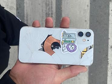 хонор 600 лайт: IPhone 11, Б/у, 64 ГБ, Белый, Защитное стекло, 70 % — 4