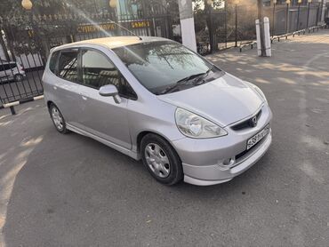 набор ключей для автомобиля б у: Honda Fit: 2002 г., 1.5 л, Вариатор, Бензин, Хетчбек
