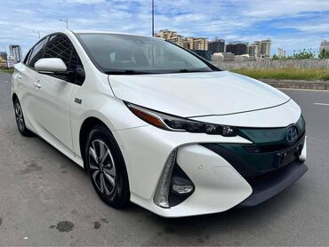 нехсиа 2: Toyota Prius: 2017 г., 1.8 л, Автомат, Электромобиль, Хетчбек