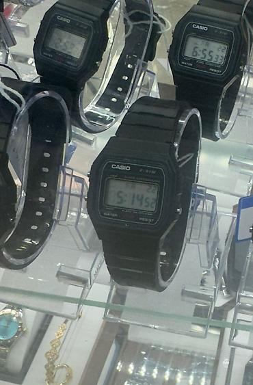 электронный часы: Casio F-91W — классические цифровые часы - Корпус: легкий — 2