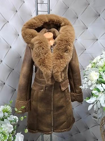 Zimske jakne: Ženska zimska jakna/kaput sa krznom - Elegantna silueta do iznad — 4