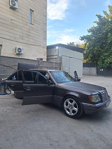 bmw e3: Mercedes-Benz W124: 1994 г., 2.2 л, Автомат, Бензин, Седан — 9
