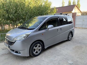 грузовой автомобиль: Honda Stepwgn: 2006 г., 2 л, Автомат, Бензин, Минивэн
