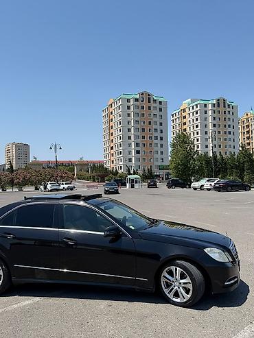 Mercedes-Benz: Mercedes-Benz E-Class sedan - Korpus: qara rəng, xrom detallar, 17" — 2