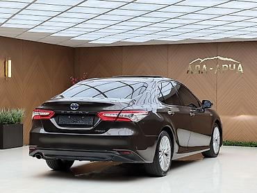 телефон w210: Toyota Camry: 2018 г., 2.5 л, Автомат, Гибрид, Седан — 6