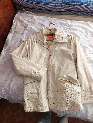 Продаю куртки женские весенние размер 52 4XL и кофта тоже такой