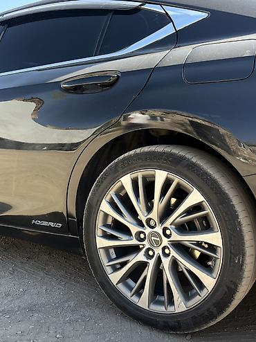 4355019 5: Lexus ES: 2019 г., 2.5 л, Автомат, Гибрид, Седан — 4