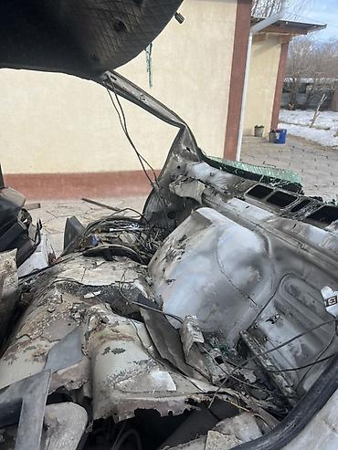 Другие детали кузова: Разбор на запчасти: грузопассажирский Mercedes-Benz Sprinter 313 2.2 — 5