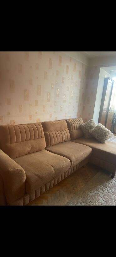 kunc divan satiram: Künc divan