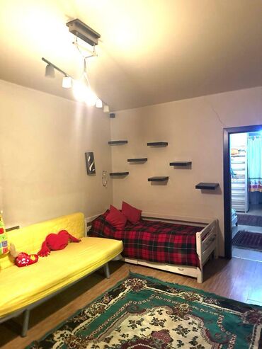 Uzunmüddətli kirayə mənzillər: Mənzil kirayə verilir. Şəhərin mərkəzində Metro "İçərişəhər" — 14