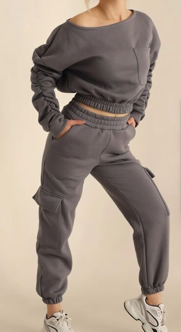 İdman geyimləri: 3 iplik destler m razmer 40 azn yasil ve karicnivi L razmer 35azn — 8