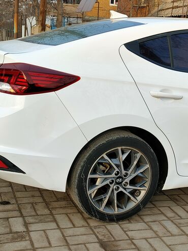 Hyundai: Hyundai Avante: 2019 г., 1.6 л, Вариатор, Бензин, Седан — 12