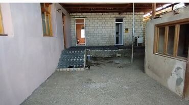 Həyət evləri və villaların satışı: Ev Məhsəti qəsəbəsində ( Sevinc qəsəbəsi) 9cu küç. Zöhrab Aslanov — 2