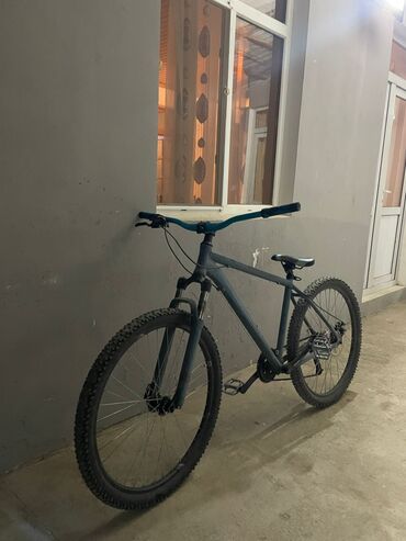 İşlənmiş Şəhər velosipedi Stark, 28", sürətlərin sayı: 21, Ünvandan götürmə