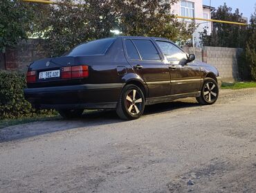 топливный бак пассат: Volkswagen Vento: 1993 г., Механика, Седан