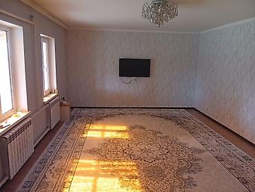 Продажа коттеджей и домов: Адрес : г.КАРАКОЛ р.Кузбасская Продаётся одноэтажный дом с просторным — 8