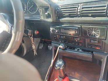 BMW 530: 1988 г., 2.1 л, Механика, Бензин, Седан at lalafo.kg — 9 BMW 530: 1988 г., 2.1 л, Механика, Бензин, Седан — 9