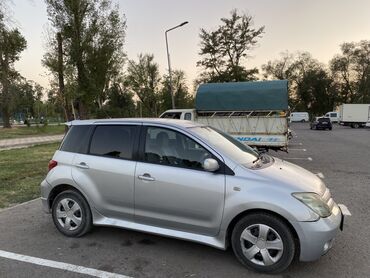 япошка машины: Toyota ist: 2002 г., 1.5 л, Автоматические, Бензин, Хэтчбэк