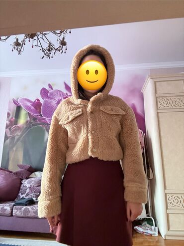 Пуховики и зимние куртки: Пуховик, Короткая модель, С капюшоном, S — 8