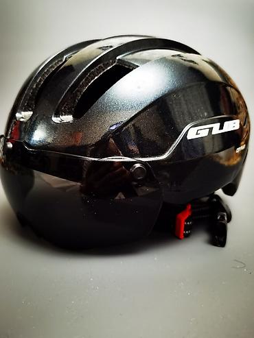 Шлемы: Продаю новый велошлем "Gub" со сьемным визором на магнитах (2шт) — 2