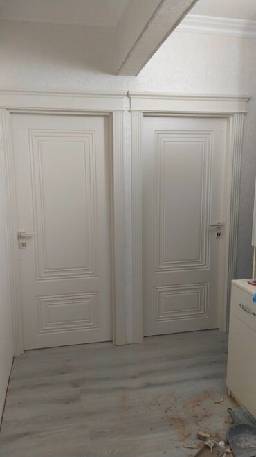 5 10 taxta: Klassik dizaynlı ağ rəngli daxili qapılar komplekti - Üslub: Klassik lalafo.az -da 5 10 taxta: Klassik dizaynlı ağ rəngli daxili qapılar komplekti - Üslub: Klassik