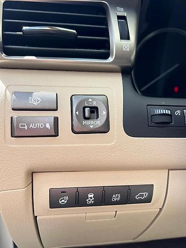 Lexus: Lexus LX: 2013 г., 5.7 л, Автомат, Бензин, Внедорожник — 10