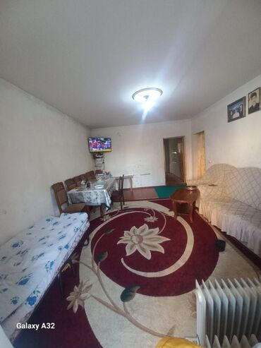 emlak az xezer rayonu bine qesebesi südcülük savxozu: Bakı, 2 otaqlı, Köhnə tikili, 65 kv. m