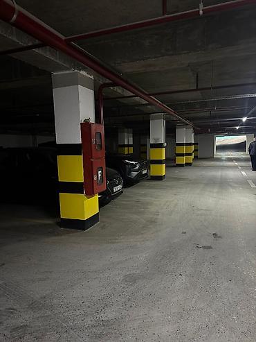 Qaraj satılır: Yeraltı dayanacaqda fərdi parkinq yeri Satılır: 25 kv.m qaraj – — 8