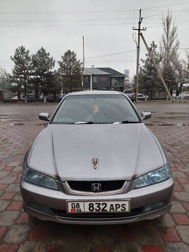 Honda: Honda Accord: 2001 г., 2 л, Автомат, Бензин, Седан