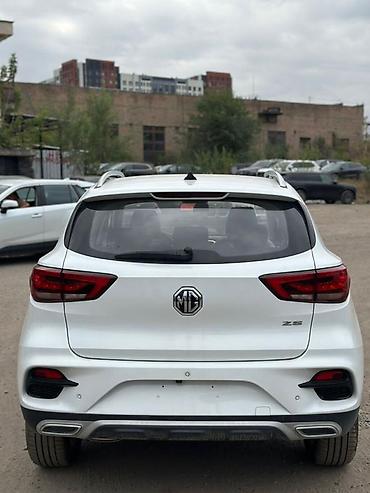 MG: MG ZS: 2024 г., Бензин, Кроссовер — 4