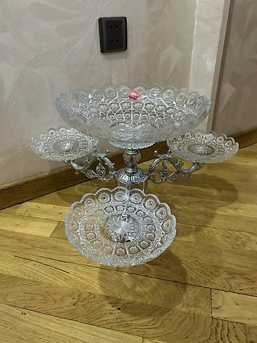 set qablari: Üçmərtəbəli kristal meyvə və şirniyyat qabı seti — 3