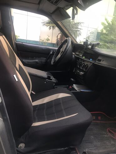 mercedesbenz gclass: Mercedes-Benz 190: 2 l | 1990 il Sedan