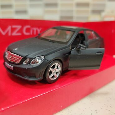 son model telefonlar: Mercedes E-class Firma:RMZ city Ölçü:1/36 Yeni Digər elanlara baxmağı