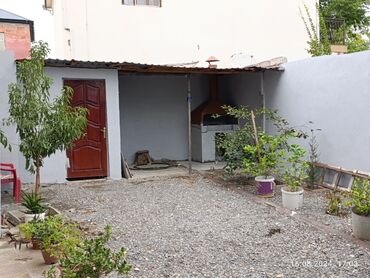 Həyət evləri və villaların satışı: Qaraçuxur qəs. 7 otaqlı, 240 kv. m, Kredit yoxdur, Yeni təmirli — 2