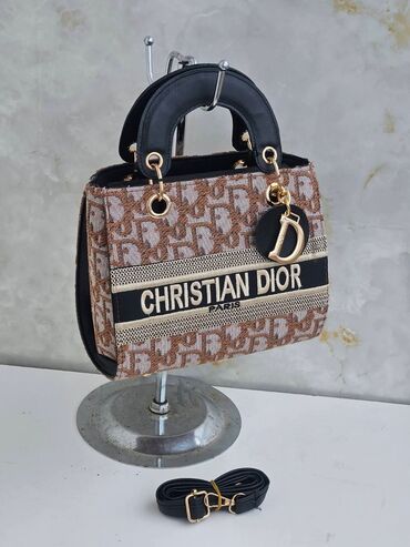 birkin torba cena: Elegantna torbica, Christian Dior