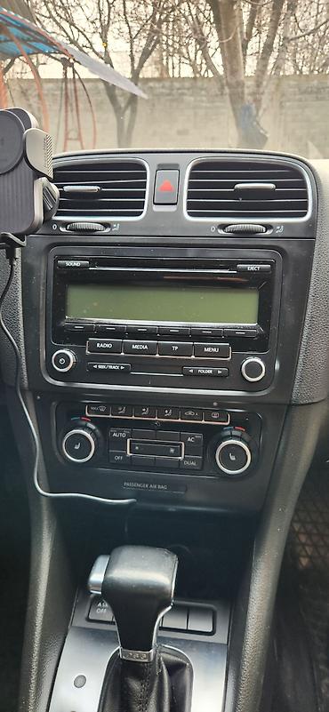 Volkswagen: Volkswagen Golf: 2010 г., 1.6 л, Автомат, Бензин, Хэтчбэк — 9